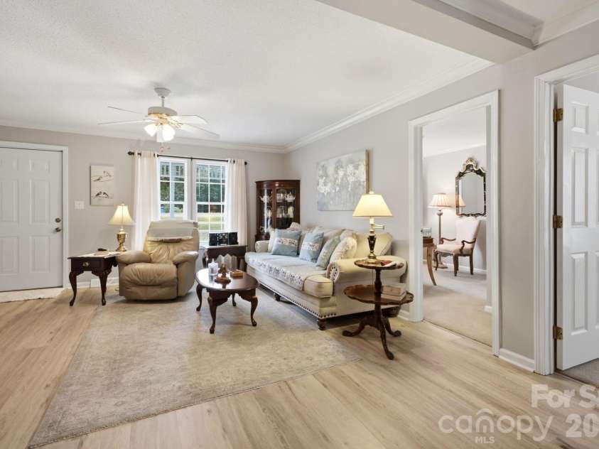 112 23rd Street, Newton, NC 28658.  MLS# CAR4400993, YatesRealty ID 36063. 