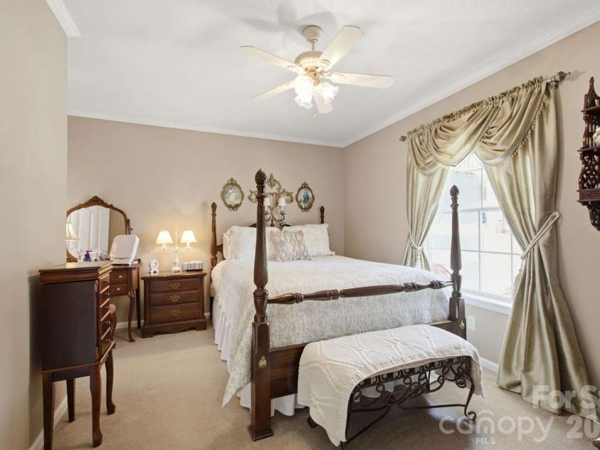 112 23rd Street, Newton, NC 28658.  MLS# CAR4400993, YatesRealty ID 36063. 