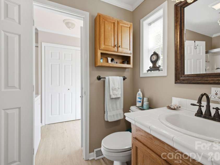 112 23rd Street, Newton, NC 28658.  MLS# CAR4400993, YatesRealty ID 36063. 