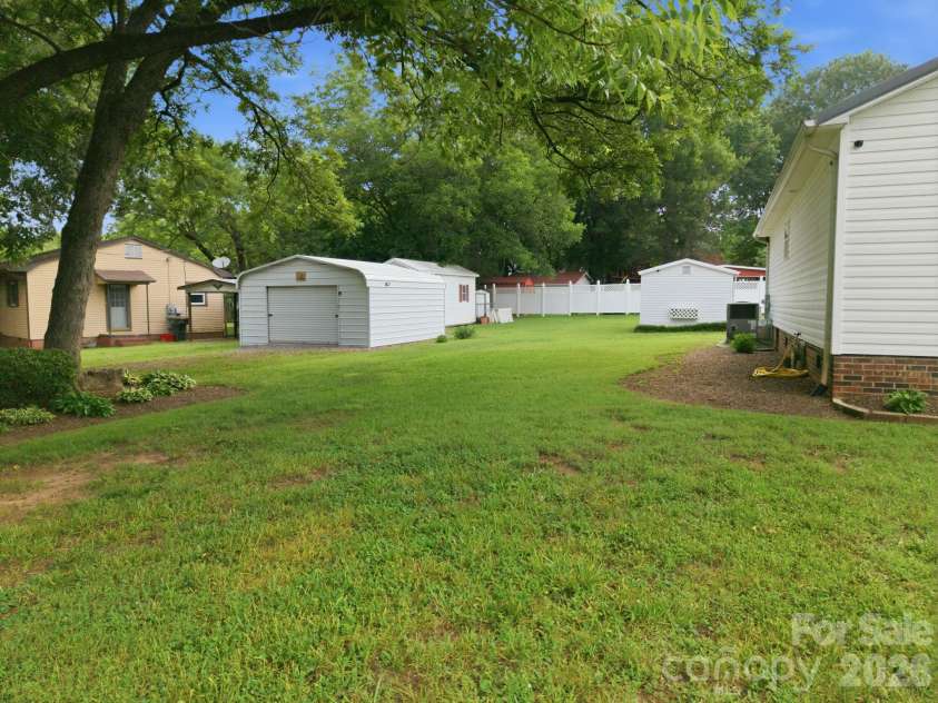 112 23rd Street, Newton, NC 28658.  MLS# CAR4400993, YatesRealty ID 36063. 