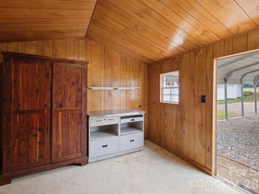 112 23rd Street, Newton, NC 28658.  MLS# CAR4400993, YatesRealty ID 36063. 