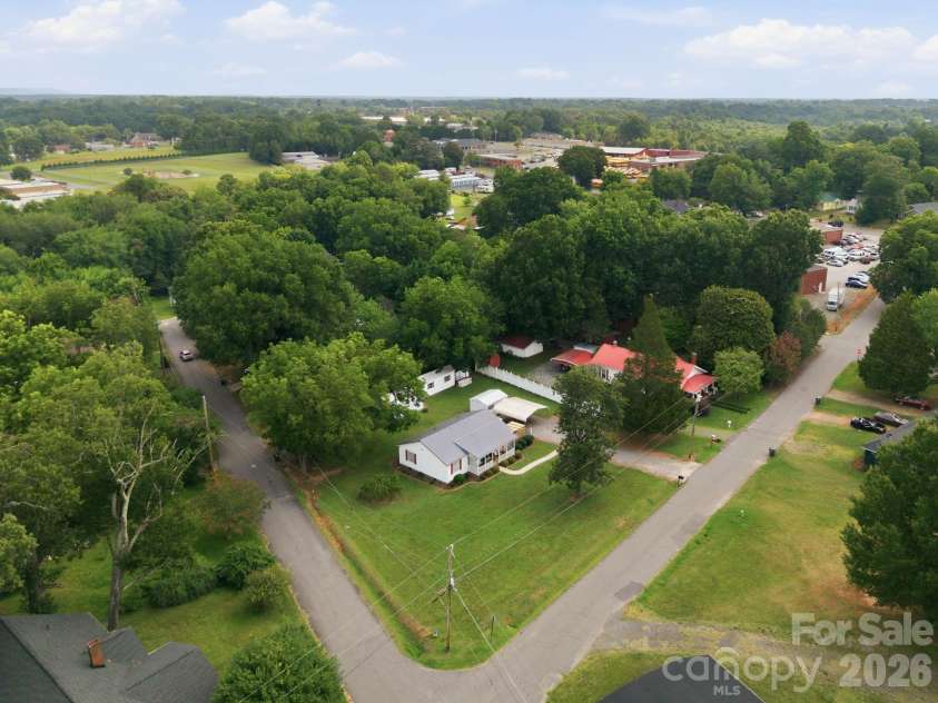 112 23rd Street, Newton, NC 28658.  MLS# CAR4400993, YatesRealty ID 36063. 