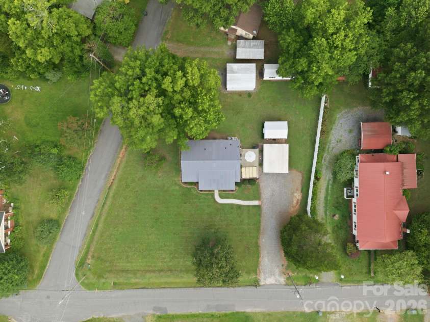 112 23rd Street, Newton, NC 28658.  MLS# CAR4400993, YatesRealty ID 36063. 