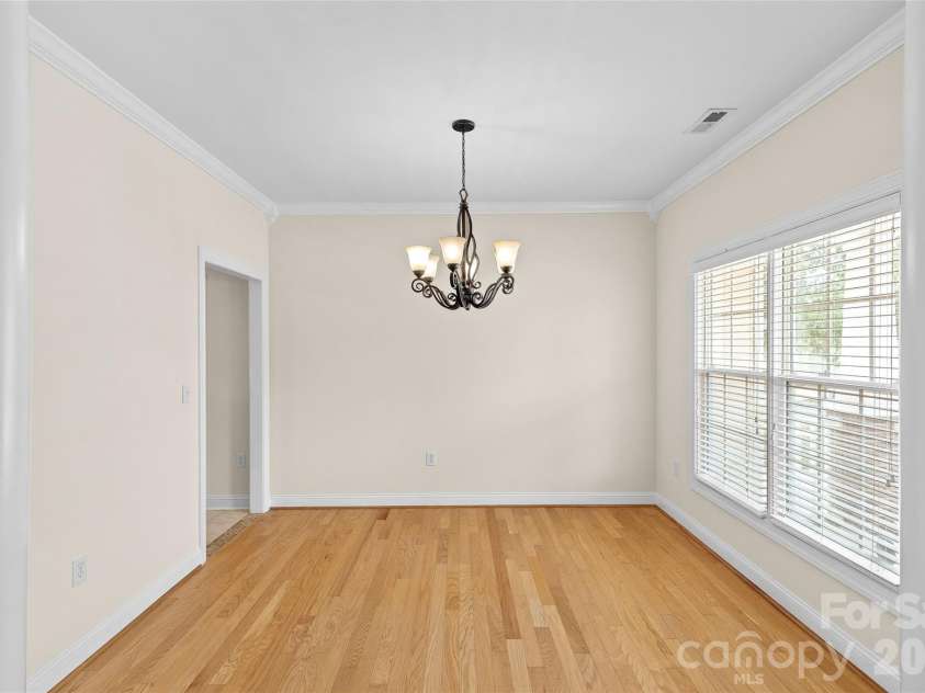 1017 Curry Way, Matthews, NC 28104.  MLS# CAR4402195, YatesRealty ID 36064. 