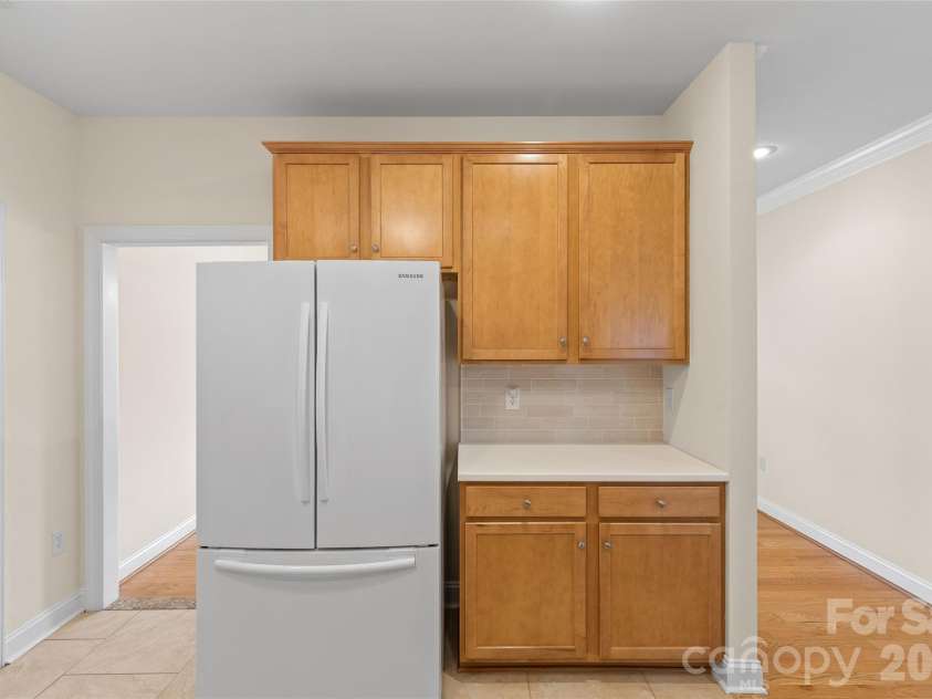 1017 Curry Way, Matthews, NC 28104.  MLS# CAR4402195, YatesRealty ID 36064. 