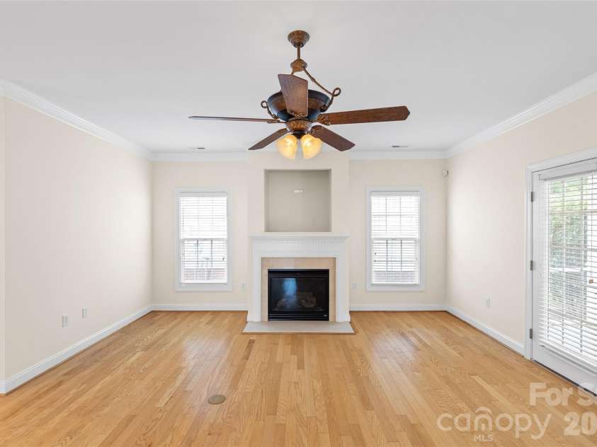 1017 Curry Way, Matthews, NC 28104.  MLS# CAR4402195, YatesRealty ID 36064. 