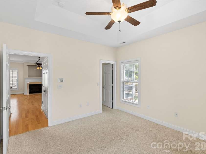 1017 Curry Way, Matthews, NC 28104.  MLS# CAR4402195, YatesRealty ID 36064. 