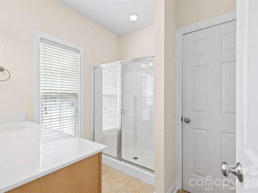1017 Curry Way, Matthews, NC 28104.  MLS# CAR4402195, YatesRealty ID 36064. 