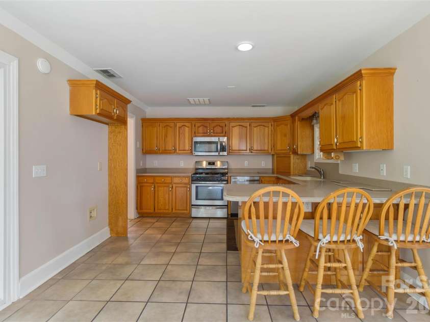 3005 Weddington Road, Monroe, NC 28110.  MLS# CAR4402031, YatesRealty ID 36067. 