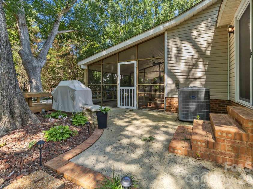 3005 Weddington Road, Monroe, NC 28110.  MLS# CAR4402031, YatesRealty ID 36067. 