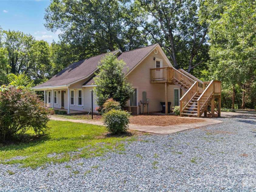 3005 Weddington Road, Monroe, NC 28110.  MLS# CAR4402031, YatesRealty ID 36067. 