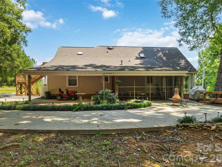 3005 Weddington Road, Monroe, NC 28110.  MLS# CAR4402031, YatesRealty ID 36067. 