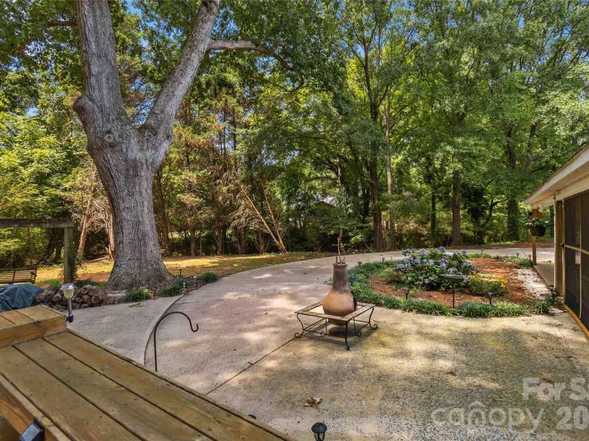 3005 Weddington Road, Monroe, NC 28110.  MLS# CAR4402031, YatesRealty ID 36067. 