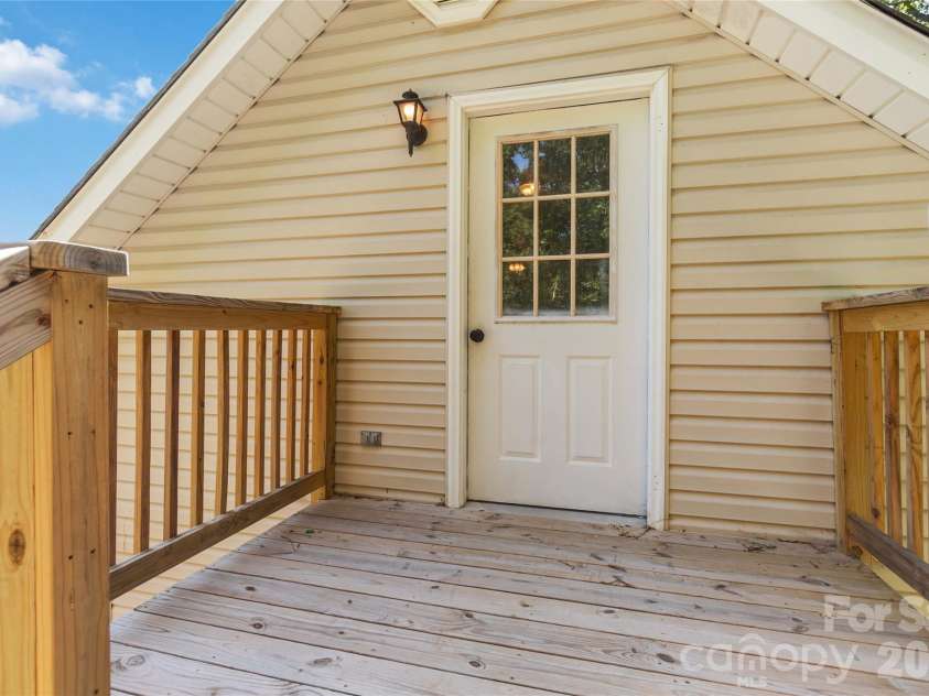 3005 Weddington Road, Monroe, NC 28110.  MLS# CAR4402031, YatesRealty ID 36067. Entrance to Game Room/Apartment