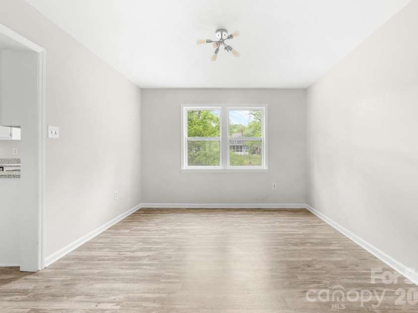 616 Silversmith Lane, Charlotte, NC 28270.  MLS# CAR4395156, YatesRealty ID 36068. 