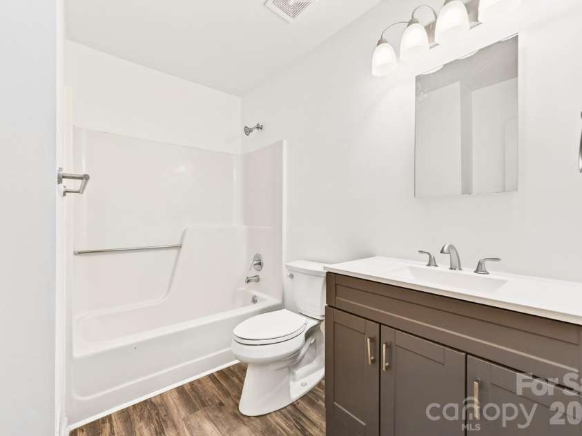 616 Silversmith Lane, Charlotte, NC 28270.  MLS# CAR4395156, YatesRealty ID 36068. 