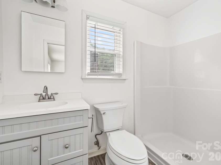 616 Silversmith Lane, Charlotte, NC 28270.  MLS# CAR4395156, YatesRealty ID 36068. 
