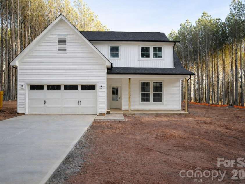 1424 Quiver Way, York, SC 29745.  MLS# CAR4338273, YatesRealty ID 3607. 