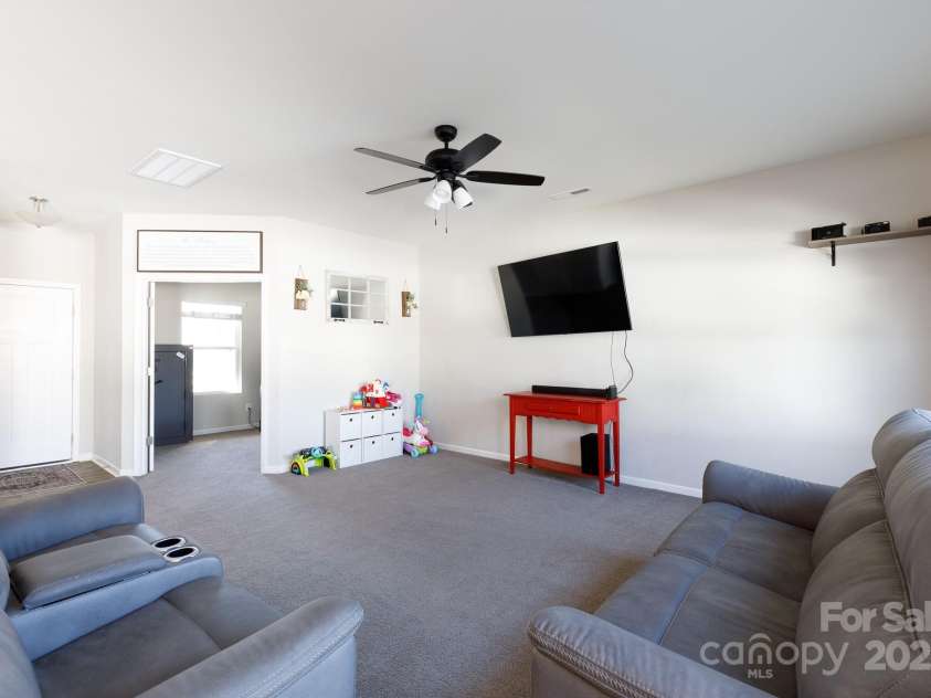 446 Brannon Meadows Drive, York, SC 29745.  MLS# CAR4235949, YatesRealty ID 3607. 