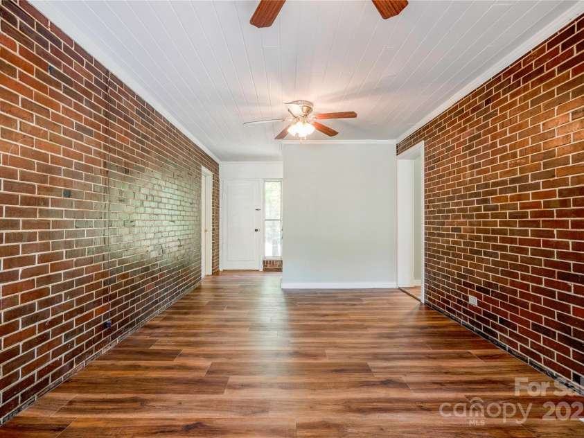 711 Groves Street, Kings Mountain, NC 28086.  MLS# CAR4318123, YatesRealty ID 3607. 