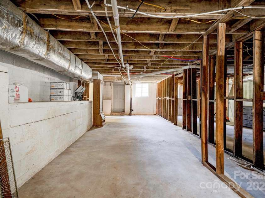 711 Groves Street, Kings Mountain, NC 28086.  MLS# CAR4318123, YatesRealty ID 3607. 