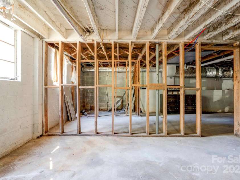 711 Groves Street, Kings Mountain, NC 28086.  MLS# CAR4318123, YatesRealty ID 3607. 