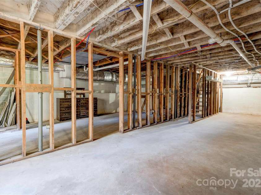 711 Groves Street, Kings Mountain, NC 28086.  MLS# CAR4318123, YatesRealty ID 3607. 