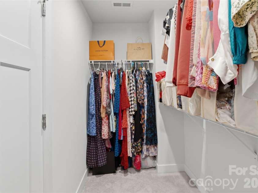 10158 Paper Birch Drive, Charlotte, NC 28215.  MLS# CAR4373913, YatesRealty ID 36070. Master Bedroom Bathroom Closet