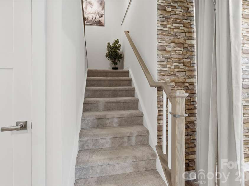 10158 Paper Birch Drive, Charlotte, NC 28215.  MLS# CAR4373913, YatesRealty ID 36070. Staircase