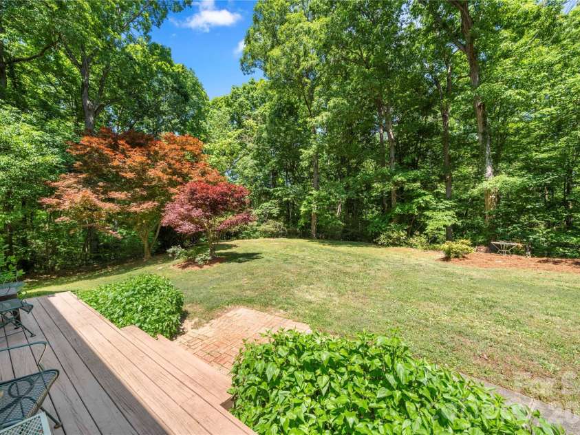 3426 Driftwood Drive, Gastonia, NC 28056.  MLS# CAR4378583, YatesRealty ID 36071. Fully fenced backyard