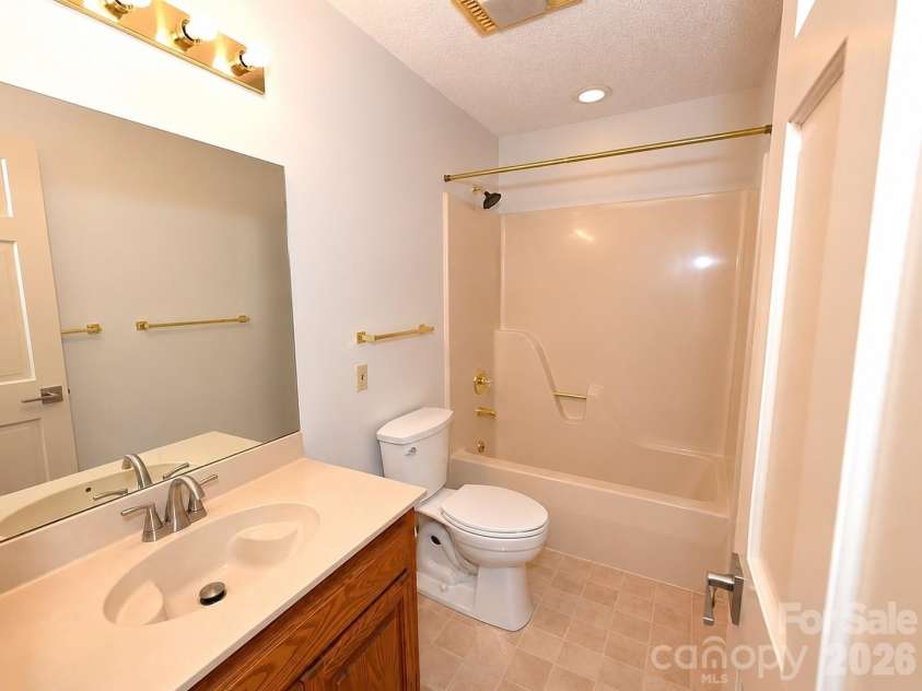 3675 Rock Bridge Drive, Conover, NC 28613.  MLS# CAR4392922, YatesRealty ID 36073. 