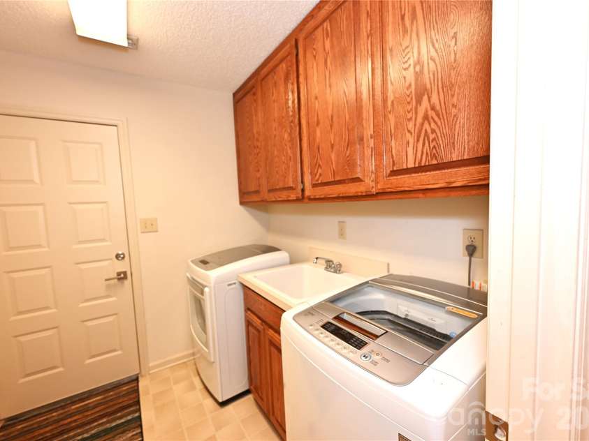 3675 Rock Bridge Drive, Conover, NC 28613.  MLS# CAR4392922, YatesRealty ID 36073. Laundry room with sink- Main Level