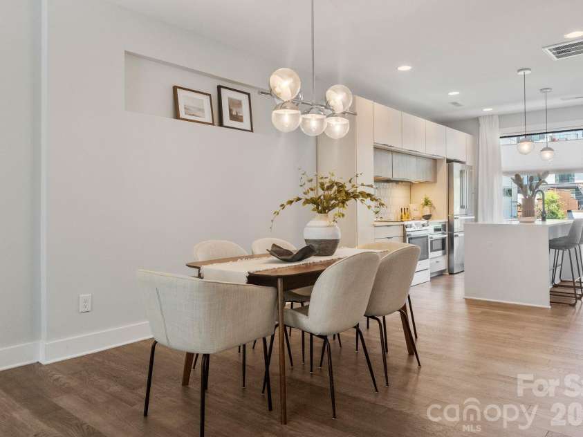 1218 Minter Place, Charlotte, NC 28203.  MLS# CAR4394962, YatesRealty ID 36074. Dining Area