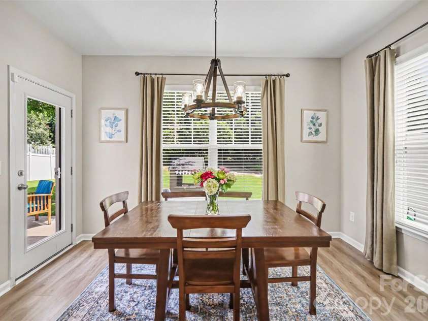 11319 Scottsman Trace Drive, Charlotte, NC 28273.  MLS# CAR4396344, YatesRealty ID 36075. 