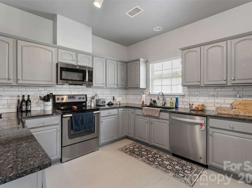4831 Turnridge Court, Concord, NC 28027.  MLS# CAR4396977, YatesRealty ID 36078. Stunning Gourmet kitchen!