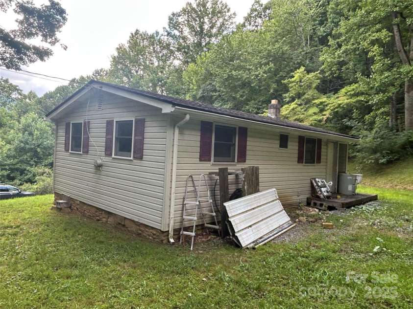 103 Cambridge Way, Waynesville, NC 28786.  MLS# CAR4289263, YatesRealty ID 3608. 