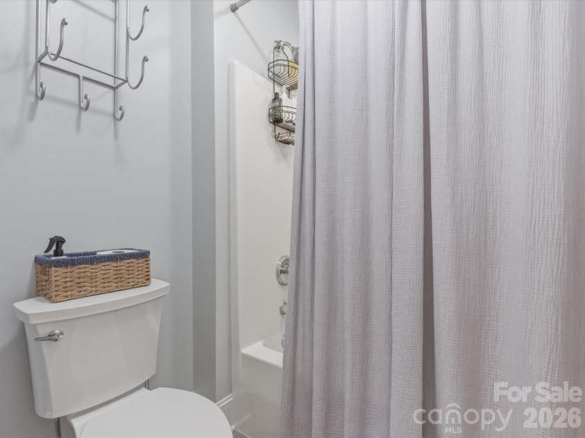 2289 Woodridge Drive, Fort Mill, SC 29715.  MLS# CAR4353971, YatesRealty ID 3608. 