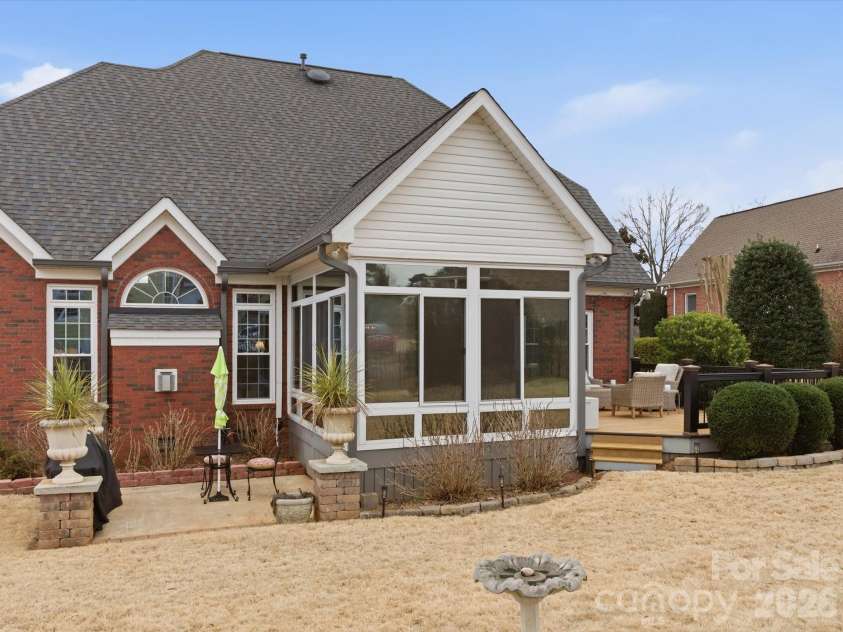 2289 Woodridge Drive, Fort Mill, SC 29715.  MLS# CAR4353971, YatesRealty ID 3608. 