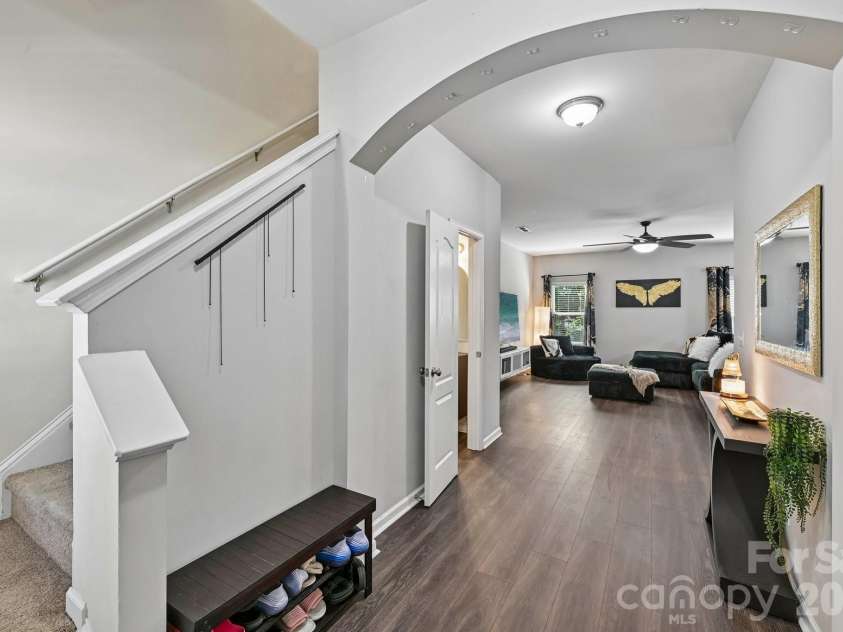 2206 Turtle Point Road, Charlotte, NC 28262.  MLS# CAR4393801, YatesRealty ID 36081. 