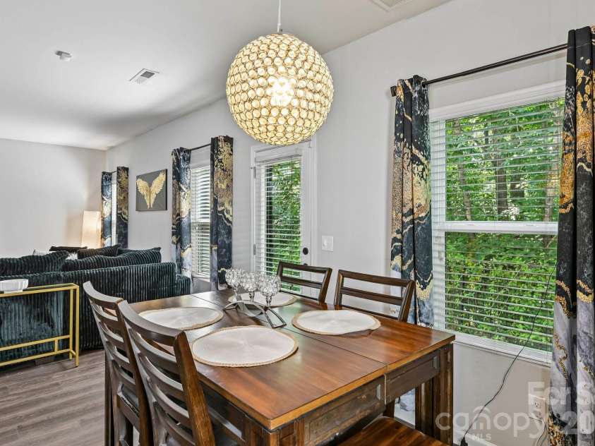 2206 Turtle Point Road, Charlotte, NC 28262.  MLS# CAR4393801, YatesRealty ID 36081. 