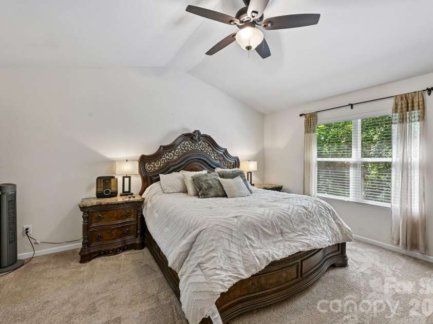 2206 Turtle Point Road, Charlotte, NC 28262.  MLS# CAR4393801, YatesRealty ID 36081. 