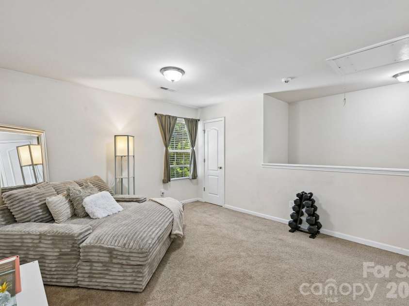 2206 Turtle Point Road, Charlotte, NC 28262.  MLS# CAR4393801, YatesRealty ID 36081. 