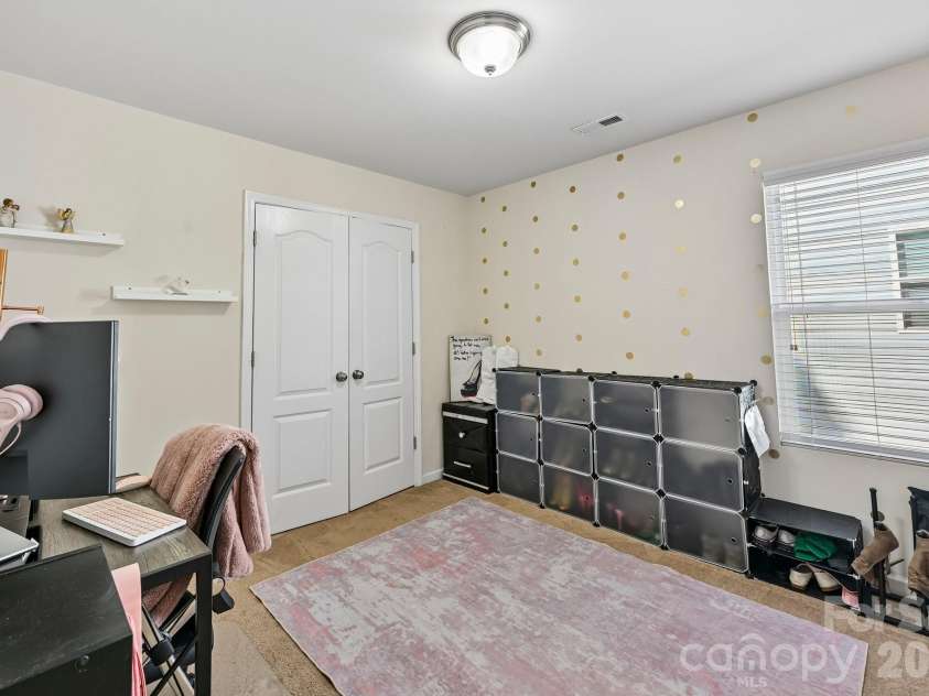 2206 Turtle Point Road, Charlotte, NC 28262.  MLS# CAR4393801, YatesRealty ID 36081. 