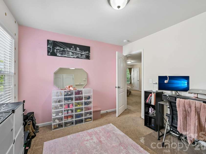 2206 Turtle Point Road, Charlotte, NC 28262.  MLS# CAR4393801, YatesRealty ID 36081. 