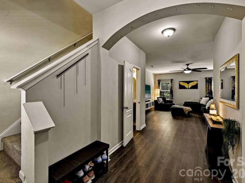 2206 Turtle Point Road, Charlotte, NC 28262.  MLS# CAR4393801, YatesRealty ID 36081. 