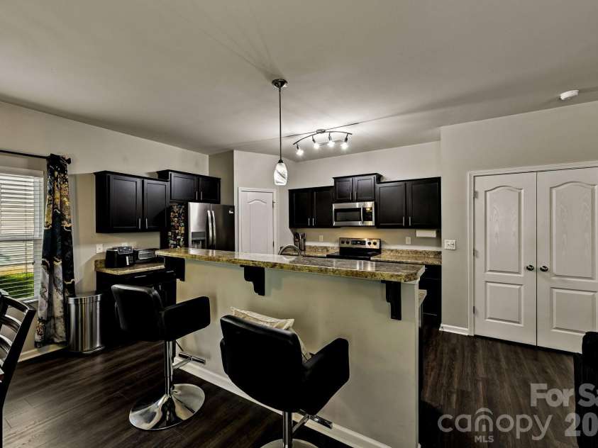 2206 Turtle Point Road, Charlotte, NC 28262.  MLS# CAR4393801, YatesRealty ID 36081. 