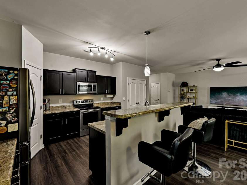 2206 Turtle Point Road, Charlotte, NC 28262.  MLS# CAR4393801, YatesRealty ID 36081. 