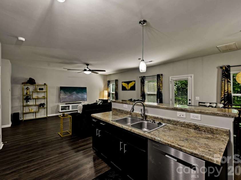 2206 Turtle Point Road, Charlotte, NC 28262.  MLS# CAR4393801, YatesRealty ID 36081. 