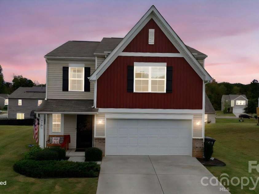 440 Gray Hawk Drive, Rockwell, NC 28138.  MLS# CAR4398072, YatesRealty ID 36082. 