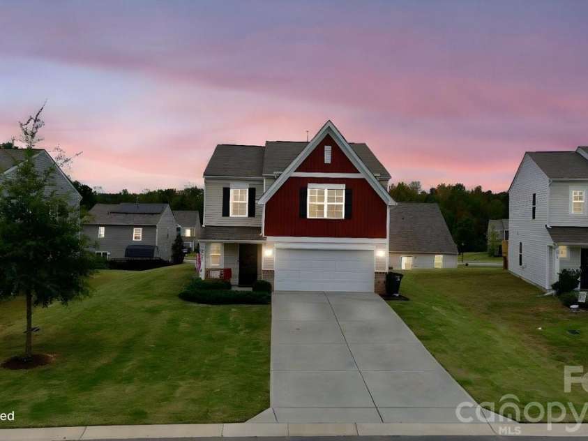 440 Gray Hawk Drive, Rockwell, NC 28138.  MLS# CAR4398072, YatesRealty ID 36082. 